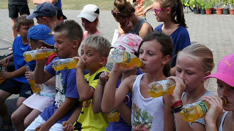 Sport macht durstig. Besonders bei warmen Temperaturen.  Foto: Werner Vogel