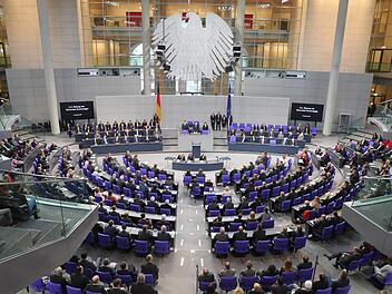 Im Moment besteht der Bundestag aus 630 Mitgliedern. In der nächsten Legislaturperiode könnten es aufgrund des Wahlrechts deutlich mehr werden. Foto: Kay Nietfeld, dpa