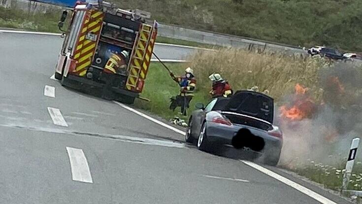 Auto brennt auf der A3