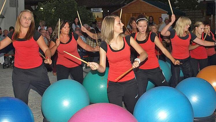 Trommel-dich-fit" als Angebot der Damengymnastik  Foto: Stefan Geiger