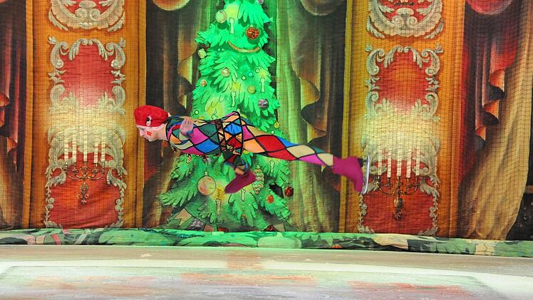 Ein visueller, künstlerischer und sportlicher Genuss: die Nussknacker-Aufführung des St. Petersburger Staatsballetts on Ice.