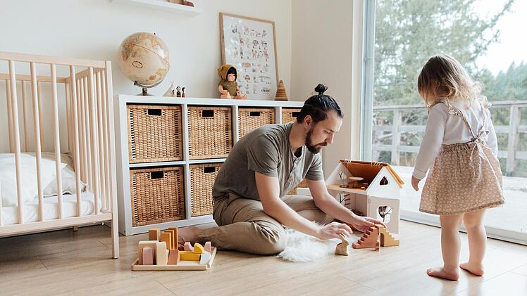 Schadstoffe im Kinderzimmer vermeiden: Darauf kommt es bei Möbeln und Spielzeug an