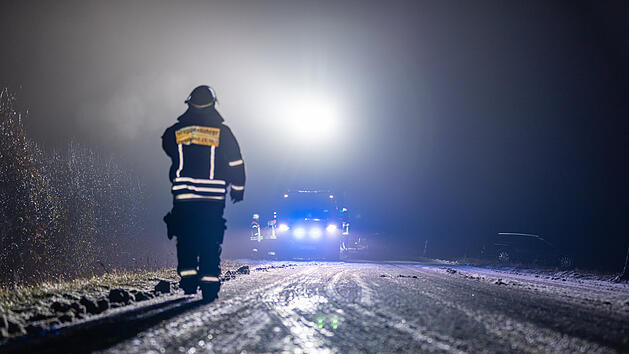 Glatte Stra&szlig;e f&uuml;hrt zu Unfall bei R&ouml;slau