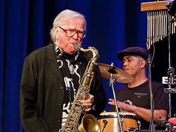 Klaus Doldinger und Passport begeistern beim Gastspiel im Gesellschaftshaus. Foto: Jochen Berger