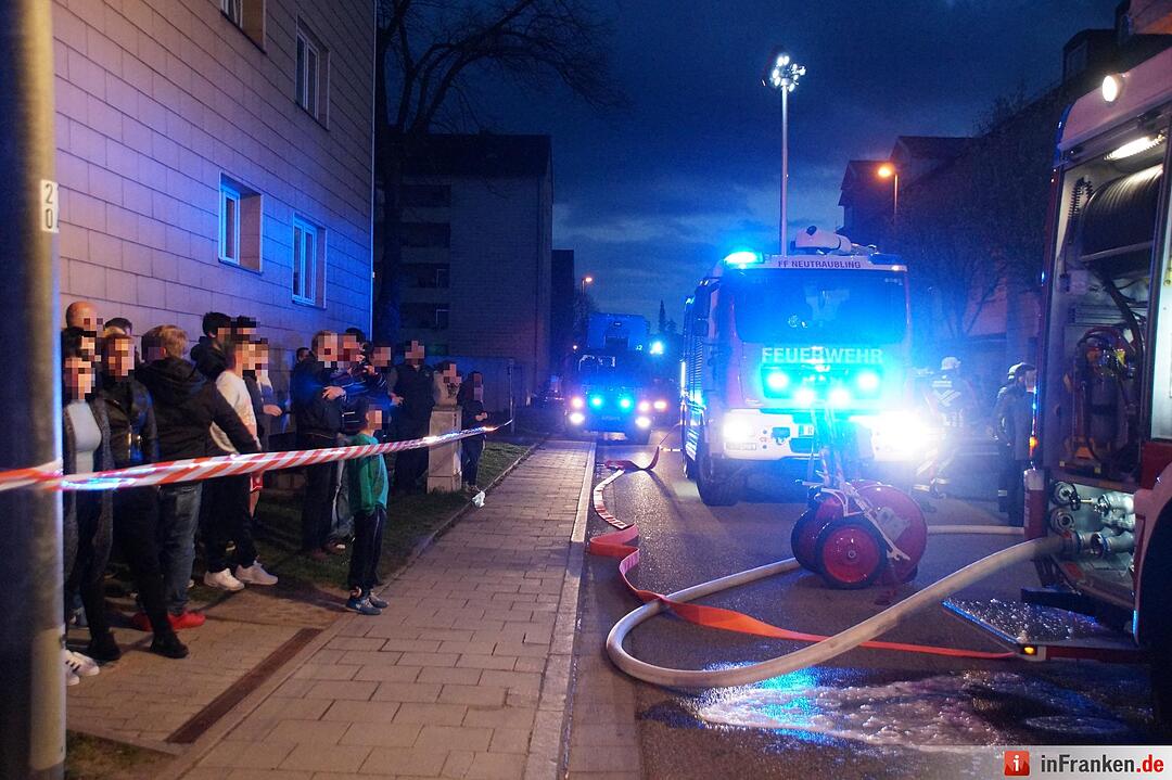 Neun Verletzte bei Brand in Asylunterkunft