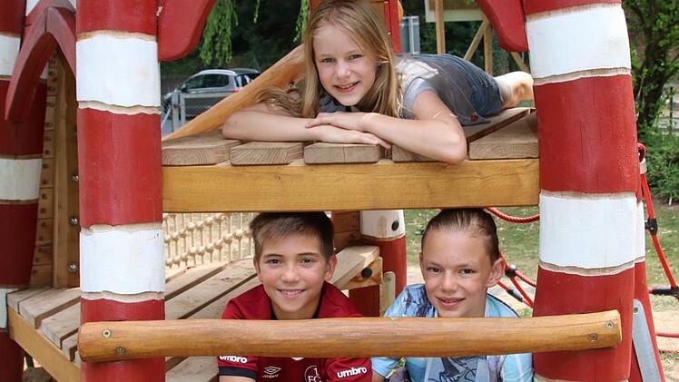 Die Tester Elisabeth, David und Johann nur schwer einig, wie sie den Platz bewerten sollen. Foto: Ralf Ruppert