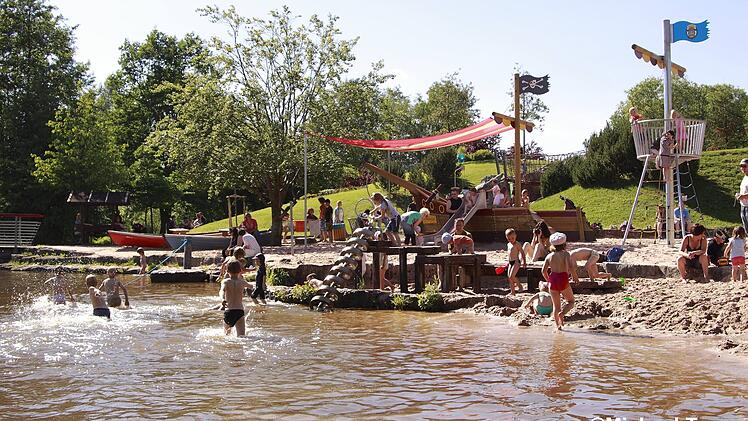Austoben im Matschbereich ist ein absolutes Highlight für die Kleinen im Freizeitpark Villeneuve-sur-Lot