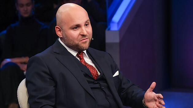 AfD-Politiker Markus Frohnmaier verteidigte im ARD-Talk "Maischberger" die Russlandpolitik seiner Partei.