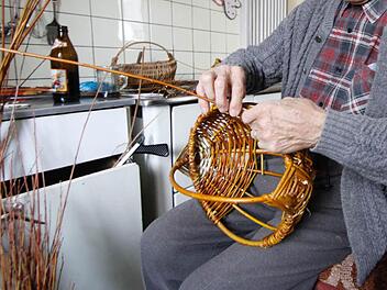 Aus Reisig lassen sich beispielsweise Körbe binden. Foto: Löwisch