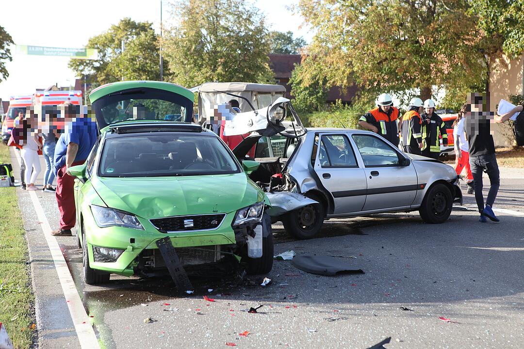 Unfall in Colmberg fordert sieben Verletzte