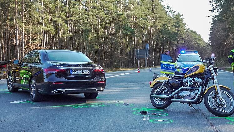 Motorradfahrer bei Pommersfelden verungl&uuml;ckt