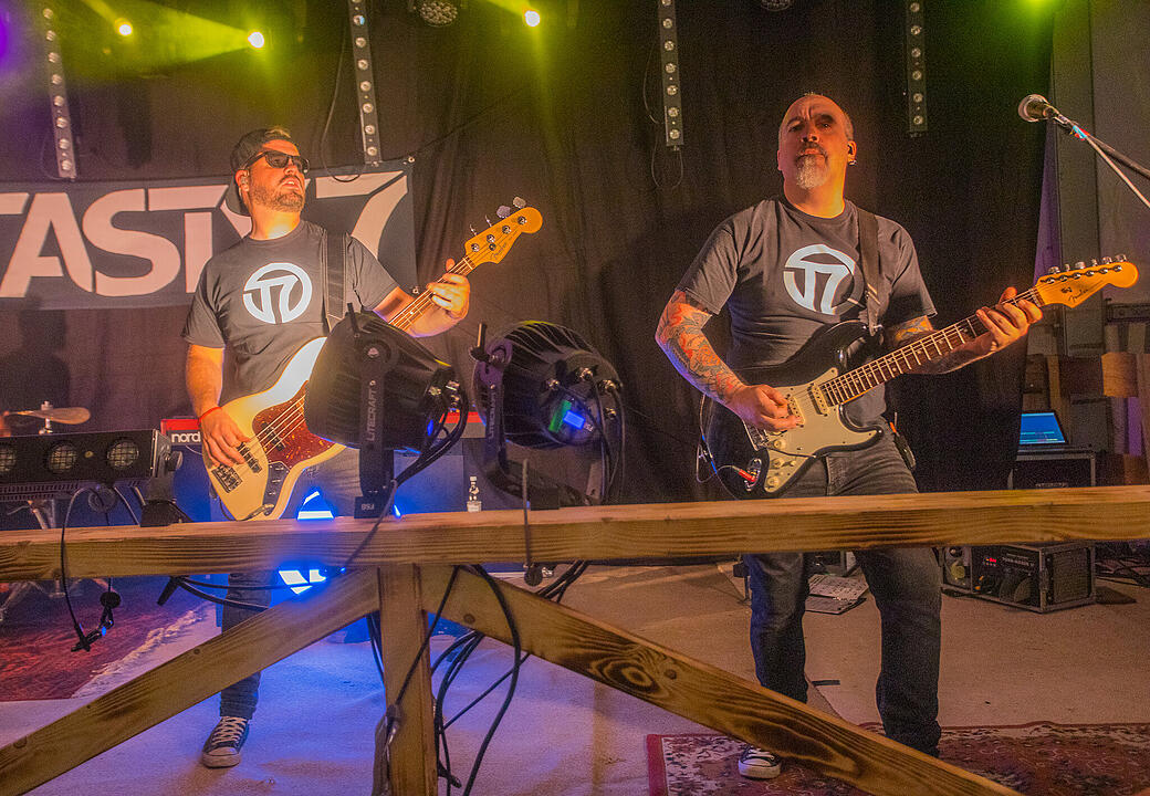 Die Cover- und Partyband "Tasty 7" spielten am Samstag.