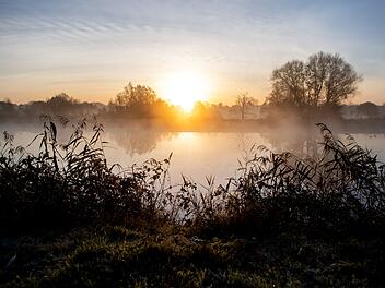 Wetter in Franken: Gibt es ein letztes schönes Herbstwochenende? Prognose laut Experte "spannend" Wetter in Franken: Gibt es ein letztes schönes Herbstwochenende? Prognose laut Experte "spannend"