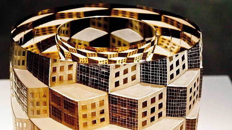 Katharine Coleman: City of London, 2013, Coburger Glaspreis 2014, Glasmuseum Rosenau, Foto: Jochen Berger