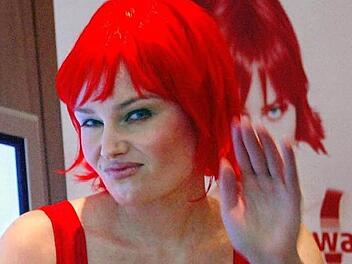 Da kommen Sie nie drauf, wie die fränkische Mundart eine rothaarige Frau bezeichnet - "Backstaaschwarza". Foto: Miguel Villagran dpa