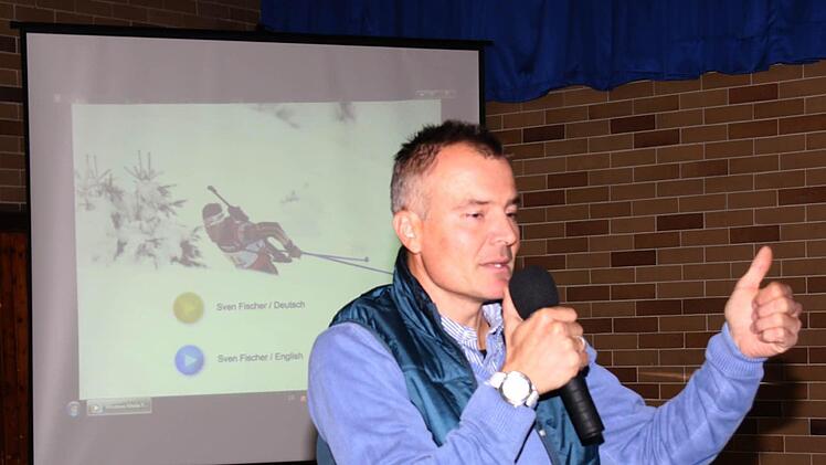 Der bekannte deutsche Biathlet, Sven Fischer, erzählt von seiner sportlichen Laufbahn. Seine Wurzeln hat der Spitzensportler nicht vergessen. Foto: Michael Stelzner