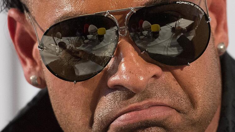 Der ehemalige deutsche Fußball-Bundesliga-Torwart Tim Wiese gibt am Mittwoch in Frankfurt am Main eine Pressekonferenz zu seiner neuen Karriere als Wrestler. Foto: Boris Roessler/dpa