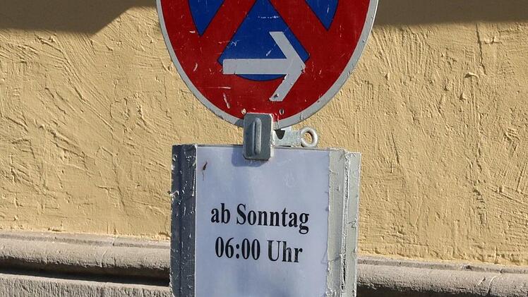 Viele Autofahrer ignorieren souverän die Halteverbots- oder Durchfahrtsschilder. Foto: Dieter Britz
