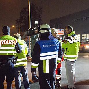 Bahnlinie zwischen Nürnberg und Fürth aufgrund von Oberleitungsschaden lahmgelegt.