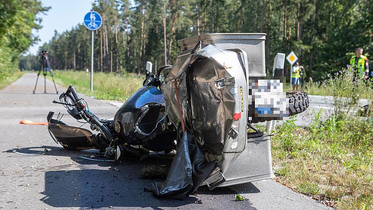 Unfall bei Feucht: Motorradfahrer stirbt