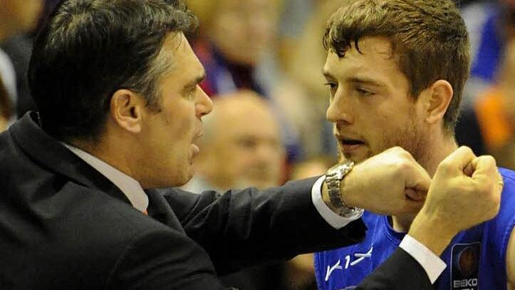 BBC-Coach Marco van den Berg konnte bei der Niederlage in München mit Simon Schmitz zufrieden sein, der in nur 14 Einsatzminuten 13 Punkte sammelte. Foto: Peter Mularczyk