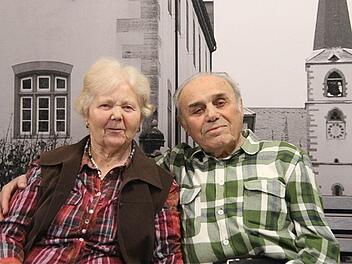 Seit 65 Jahren verheiratet: Erna und Ludwig Götz. Foto: Gerd Schaar