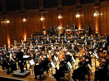 Ärzte machen Musik. Für die Pfingsttournee hat sich das Bayerische Ärzteorchester zwei Großwerke aus Klassik und Moderne ausgewählt.Foto: Gerhild Ahnert