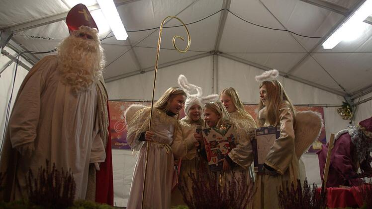 Impressionen vom Seßlacher Adventsmarkt.