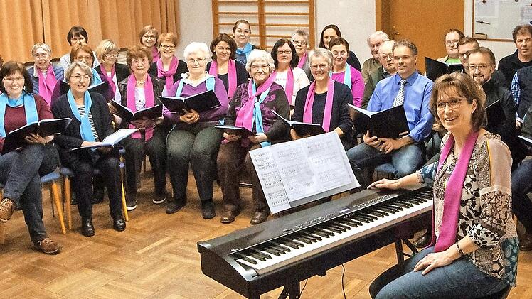 Das war vor der Corona-Pandemie: Chorprobe der Liedertafel in der Alten Schule in Roßfeld.