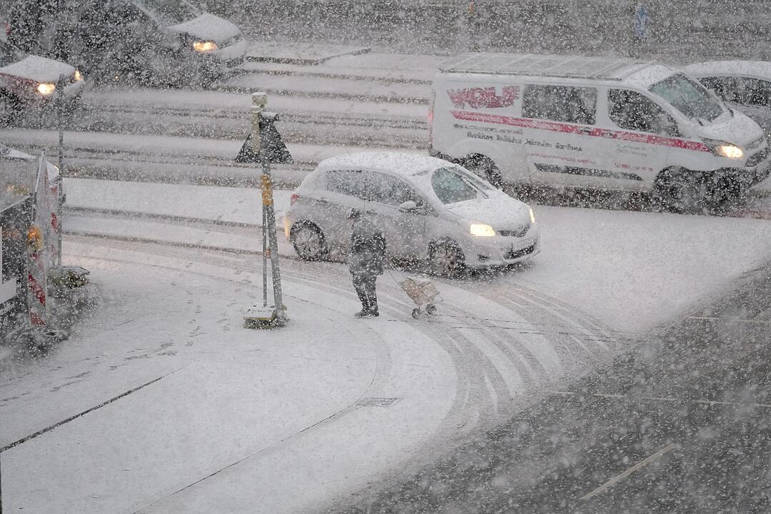 Starker Schneeschauer in Nürnberg