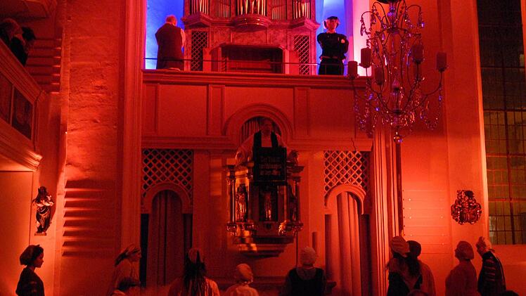 Eine ganz besondere Atmosphäre schaffen die "Conradi"-Inszenierungen in der Spitalkirche. Foto: Baumann
