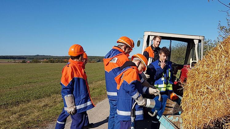 Die Feuerwehrjugend aus Oehrberg, Stralsbach, Lauter und Katzenbach hatten verschiedene Aufgaben zu bewältigen. Foto: Gabi Sell