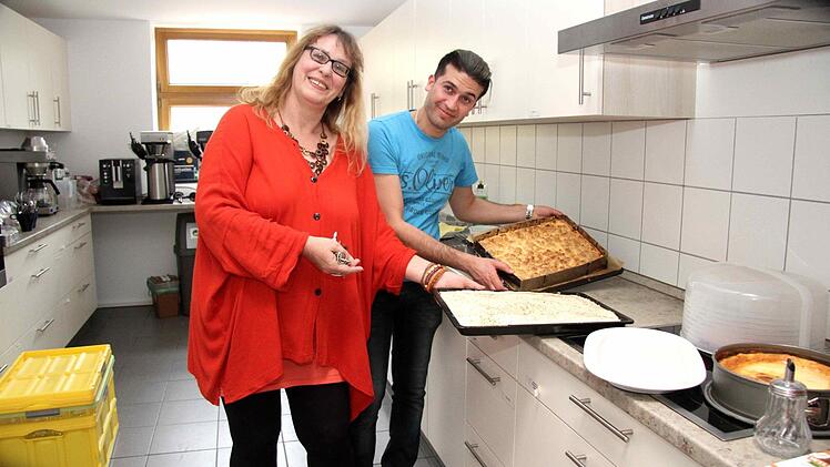 Junge und alte Besucher des neuen "Rabatz" hatten viel Spaß bei der Eröffnungsfeier. Foto: Richard Sänger