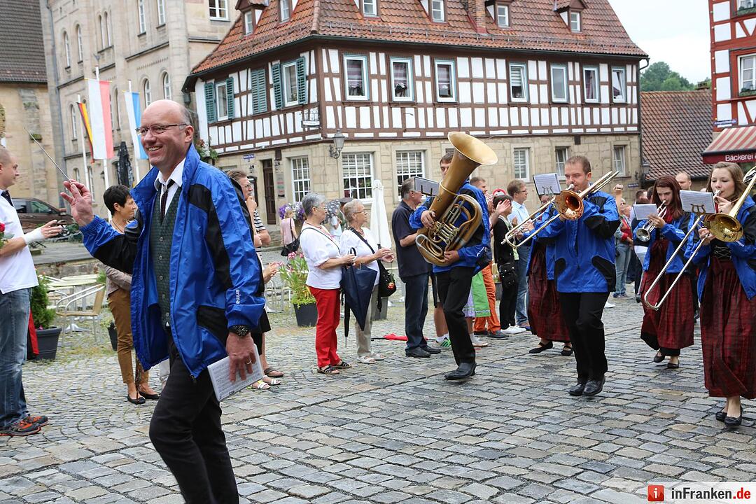 Kronacher Freischießen: Schützenauszug
