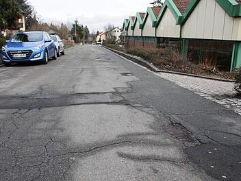 In Höchstadt sind eine ganze Reihe von Straßen sanierungsbedürftig.  Foto: Andreas Dorsch (Archiv)