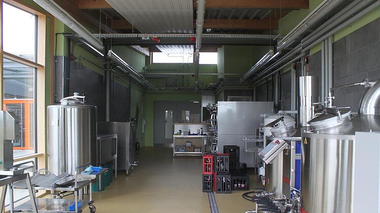Ein Blick in die Brauerei in Neuensee. Foto: Niklas Schmitt