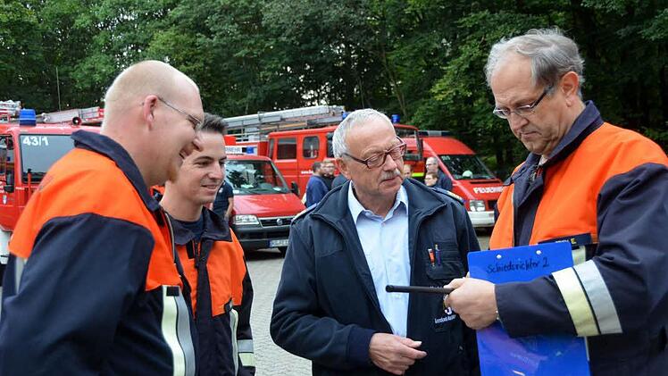Großübung der Feuerwehr Notfallkontingente Foto: Peter Rauch