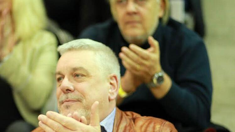 OB Norbert Tessmer, im Hintergrund sein Vorgänger Norbert Kastner Foto: CT-Archiv