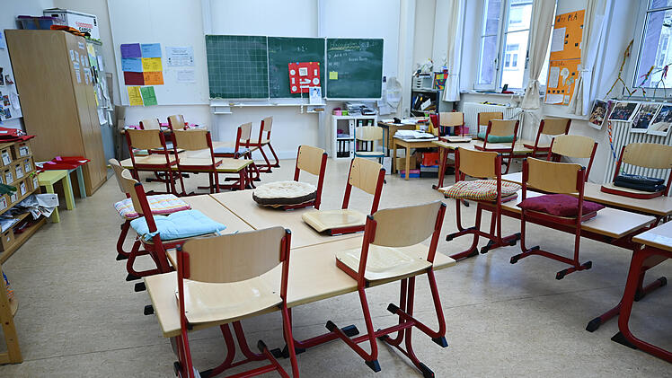 Coronavirus - Leeres Klassenzimmer in einer Schule