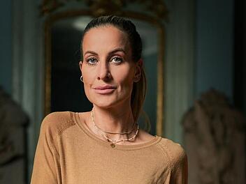 Charlotte Würdig ist derzeit bei "Die Verräter" (RTL und RTL+) zu sehen.