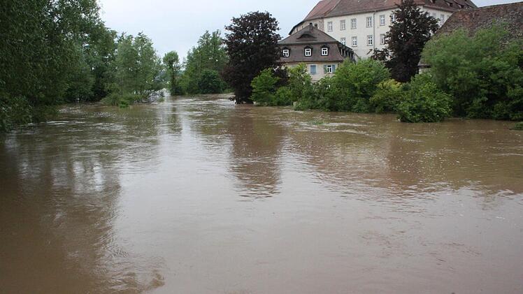Noch mehr Hochwasser-Impressionen. Foto: Josef Hofbauer