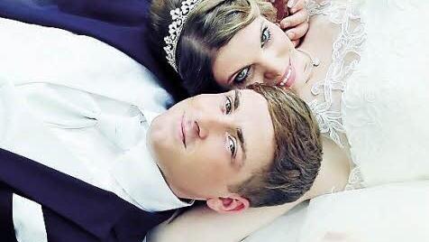 Die Hochzeitsmesse in Schloss Wiesenthau inspiriert Braut und Bräutigam.