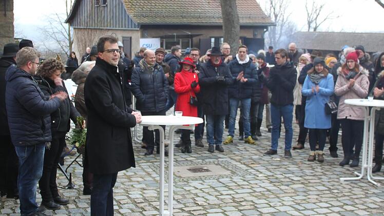 Auf der Altenburg kündigte Christian Lange an, dass er für die CSU bei der OB-Wahl 2020 antreten möchte. Foto: Michael Memmel