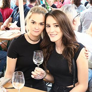 Authentische Saaletal-Weine, Spitzen-Bands und kulinarische Köstlichkeiten.