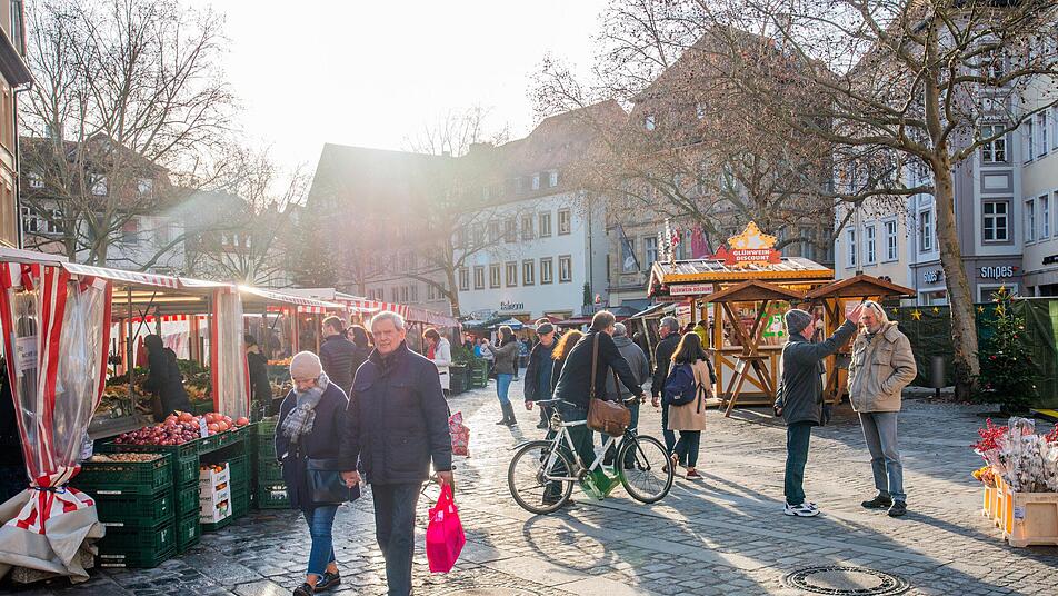 Am Grünen Markt in Bamberg war an der langen Einkaufsnacht am 7. Dezember am meisten los. Foto: Micho Haller