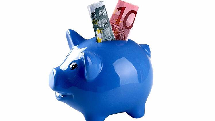 Prekär für die Marktleugaster Bürger: Für die vom Finanzministerium geforderte Haushaltskonsolidierung muss der Gemeinderat den Rotstift fast in allen Bereichen ansetzen. Foto: dpa