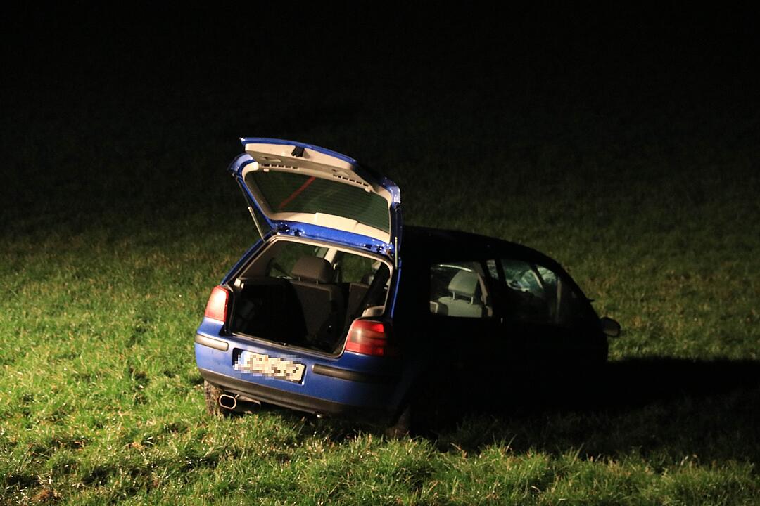 Auto von Straße geschleudert: Zwei Schwerverletzte im Kreis Kronach