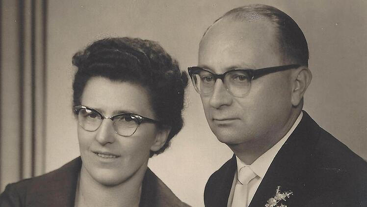 Die Tochter von Adam Hohner, Anna, mit ihrem Mann Adam Hellmuth. Sie führte den "Hohner´sch Oadl" 50 Jahre lang.