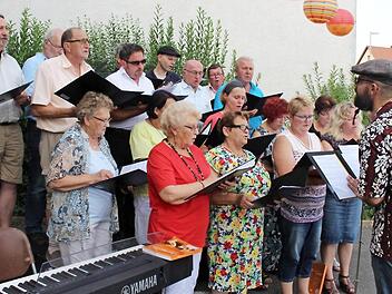 Die Wachenrother sangen "Schön war die Zeit". Foto: Evi Seeger