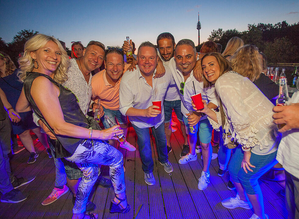 Bayern 3 Partyschiff in Fürth